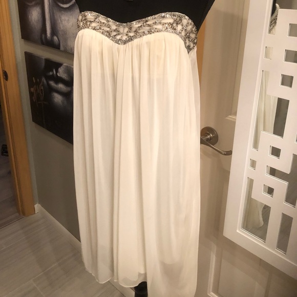 ASOS Dresses & Skirts - ASOS Women’s dress size 6